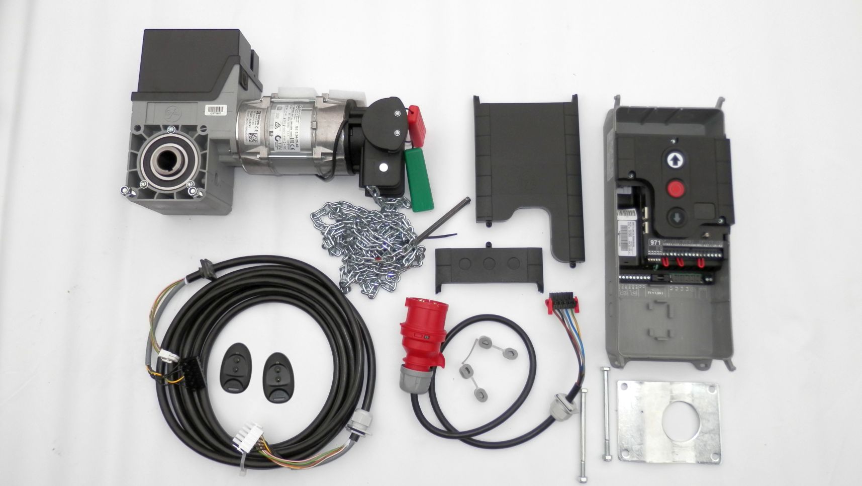 Napęd bramy przemysłowej GFA SE 5.24 z centralą TS971 z pilotami Napęd bramy przemysłowej GFA SE 5.24 z centralą TS971 z pilotami