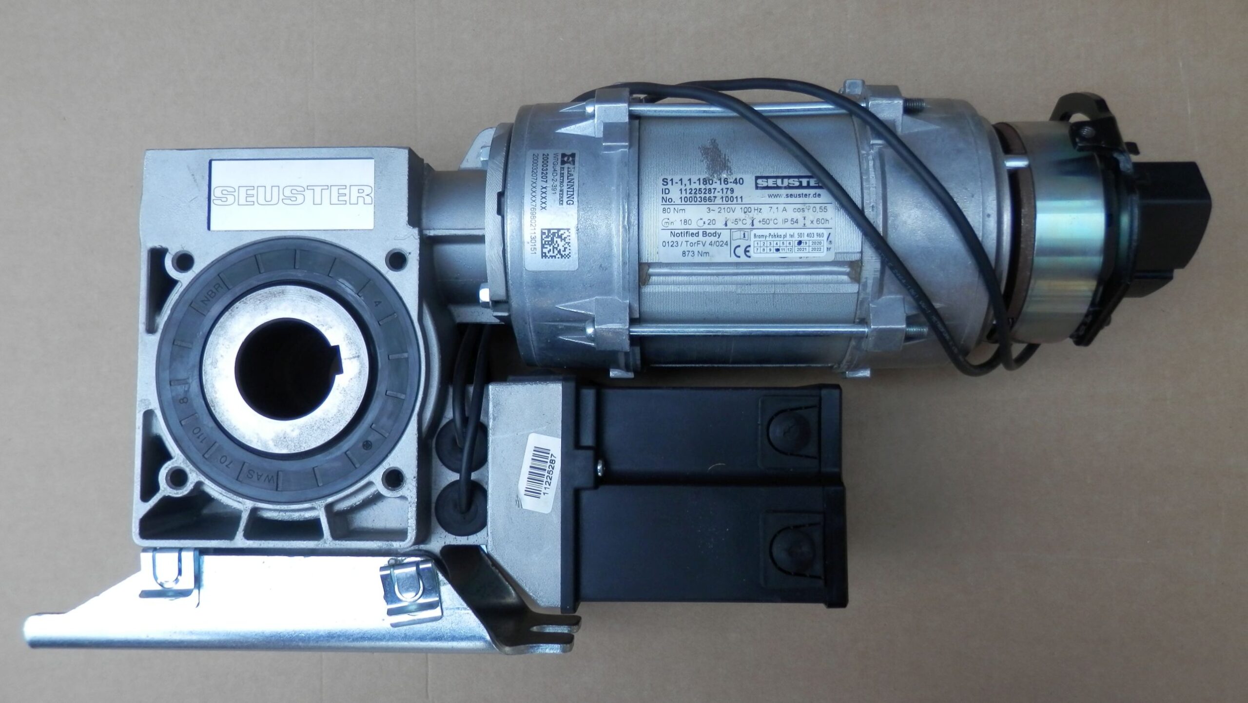 Napęd bramy szybkobieżnej SEUSTER S1-1.1-180-16-40 Napęd bramy szybkobieżnej SEUSTER S1-1.1-180-16-40